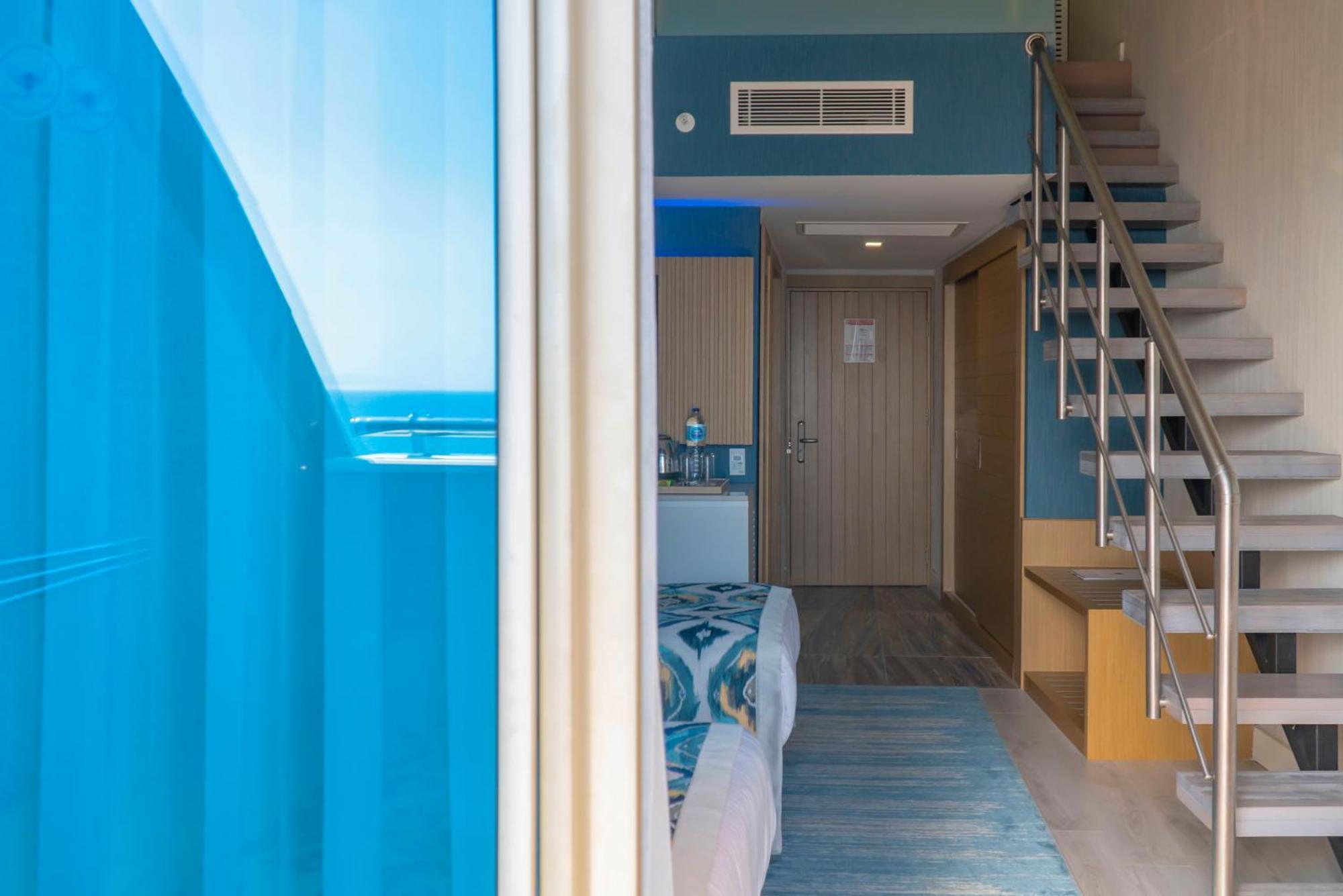 Royal Wings Hotel Antalya Exterior photo